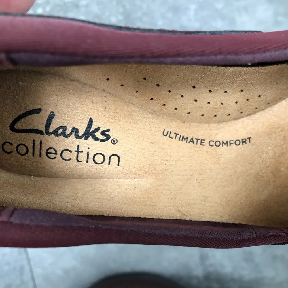Clarks Suttyn Walk slip-on wedges size 6.5